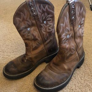Ariat boots woman’s size 9